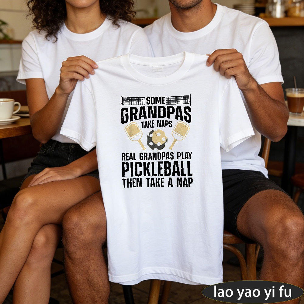 Outdoor Sport Hobbies - 面白いピックルボールデザイン男性用おじいちゃんピックルボールプレーヤーコットンTシャツ夏アウトドアスポーツおじいちゃん愛好家ノベルティ趣味ギフト